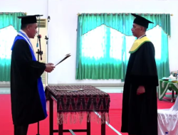 Dikukuhkan Jadi Guru Besar, Rektor Universitas Muhammadiyah Kupang Sampaikan Hal Ini!