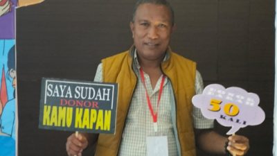 ADPRD Provinsi Terpilih Agus Nahak Terima Penghargaan 50 Kali Donor Darah Sukarela PMII NTT