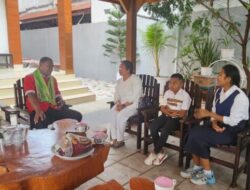Nono Anak Jenius Bertemu dengan Calon Wakil Gubernur NTT Johni Asadoma