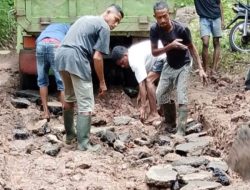Dampak Konflik, Kementerian PU Diminta Percepat Perbaikan Jalan di Adonara