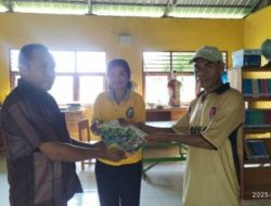 SMAK St. Yakobus Rasul Lewoleba Terima Karya Sastra Siswa SMAN 1 Nagawutung