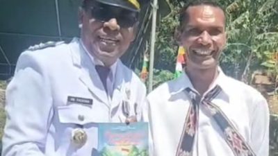 Camat Mustan Boli: Terima Kasih Reu Thomas, Karya Puisi Jadi Api Semangat Anak Pulau